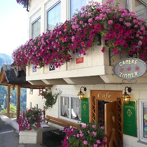 Hotel Alpino, Arraba